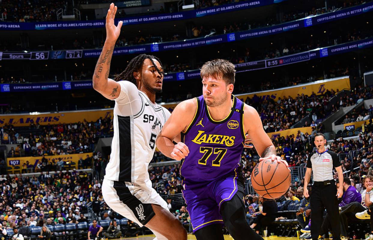 爱游戏官方入口关于雄鹿带队取胜！，东契奇重要时刻出色发挥比赛高潮迭起的信息