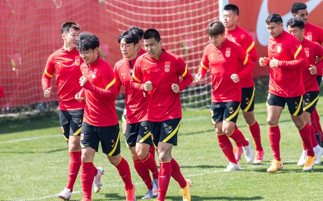 爱游戏网址 欧超杯今夜走向成谜;雷恩主帅复盘;质疑声四起;年轻球员获得机会