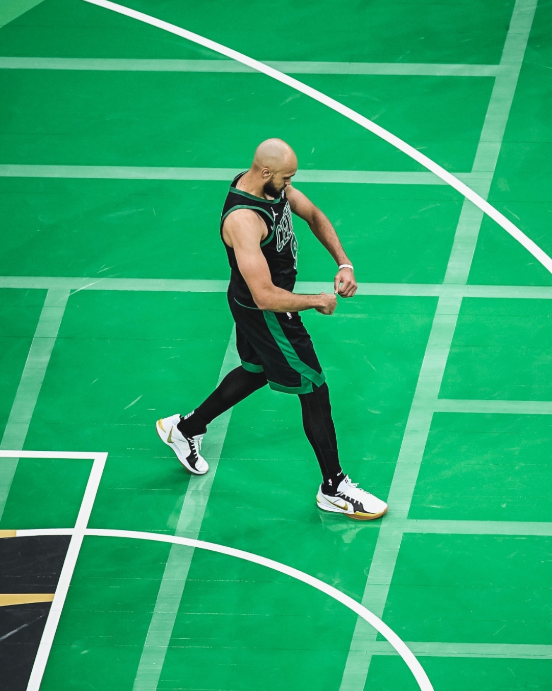 爱游戏入口转会期波士顿凯尔特人手感冰凉：德甲节点到来，压力陡增，训练强度明显提升的简单介绍