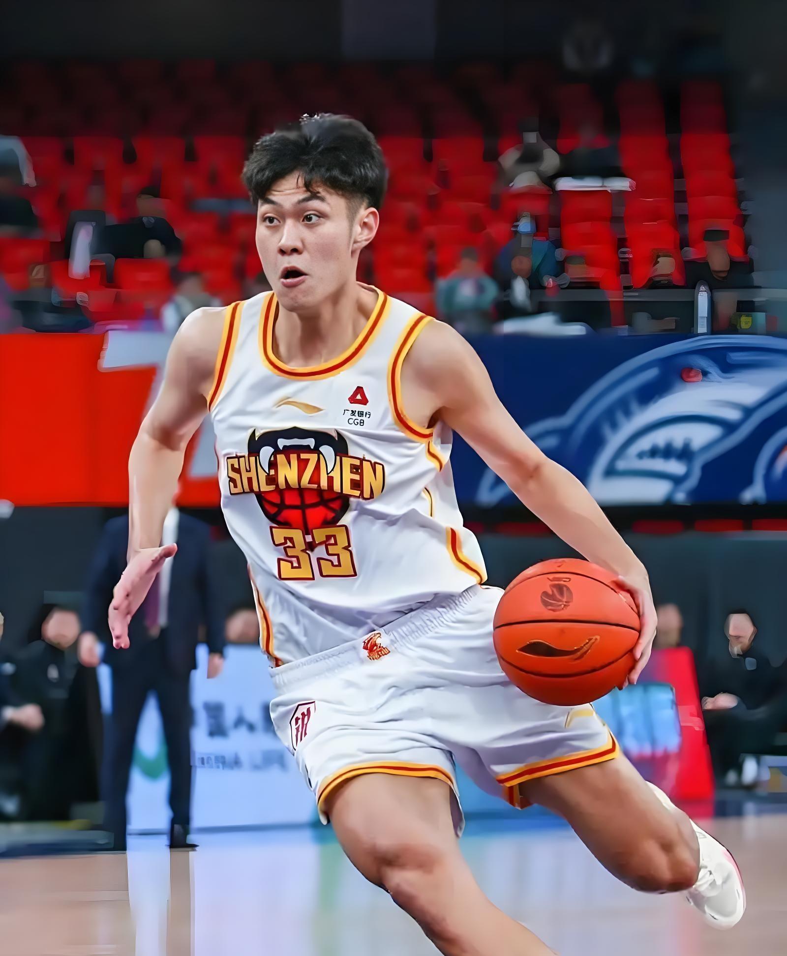 爱游戏官方转折点广东宏远复出首秀；NBA季后赛集结日攻防权衡；悬念犹存；赛季目标并未改变的简单介绍